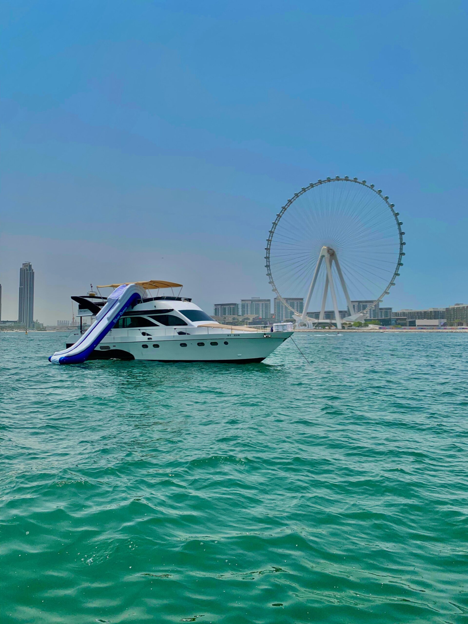 75 ft Silver Queen V – 30 Pax