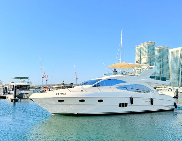 56ft Premium Yacht -20 PAX
