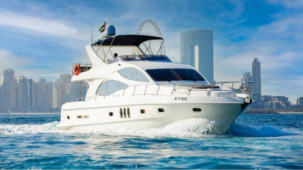 58ft Premium Yacht – 23 PAX